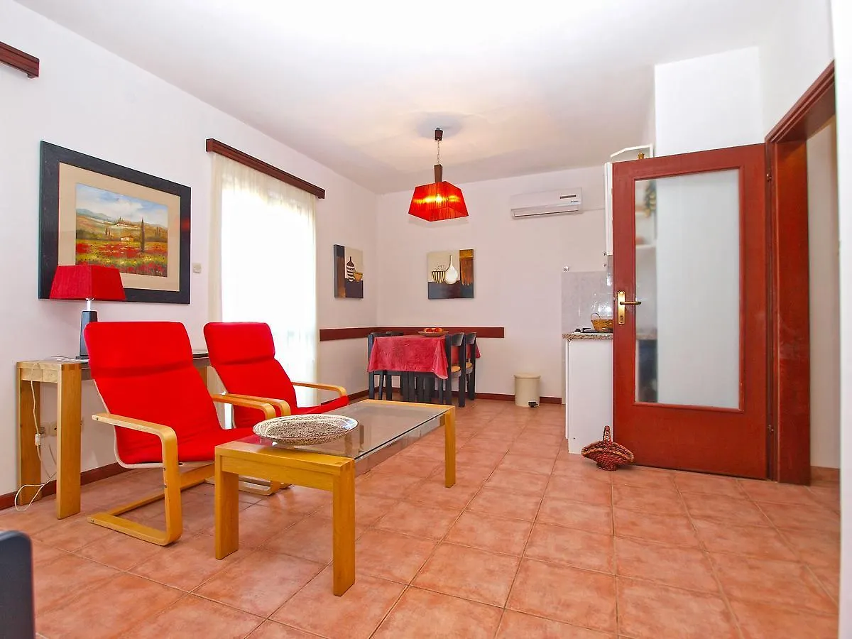 Apartments Velimir 421 Fažana