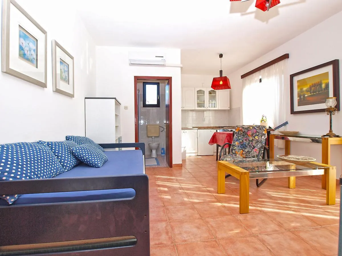 Apartments Velimir 421 Fažana