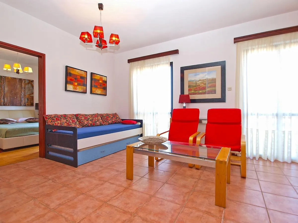 Apartments Velimir 421 Fazana Croatia